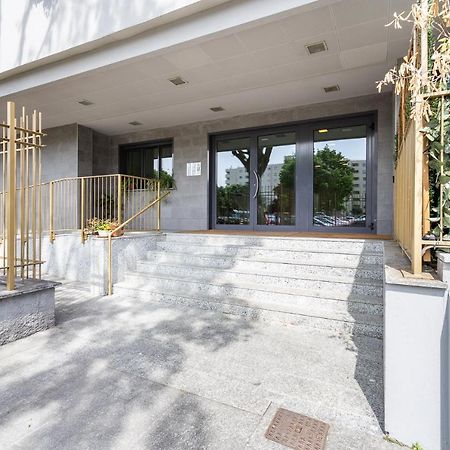 Appartamento Maciachini, Zona Isola Милано Екстериор снимка